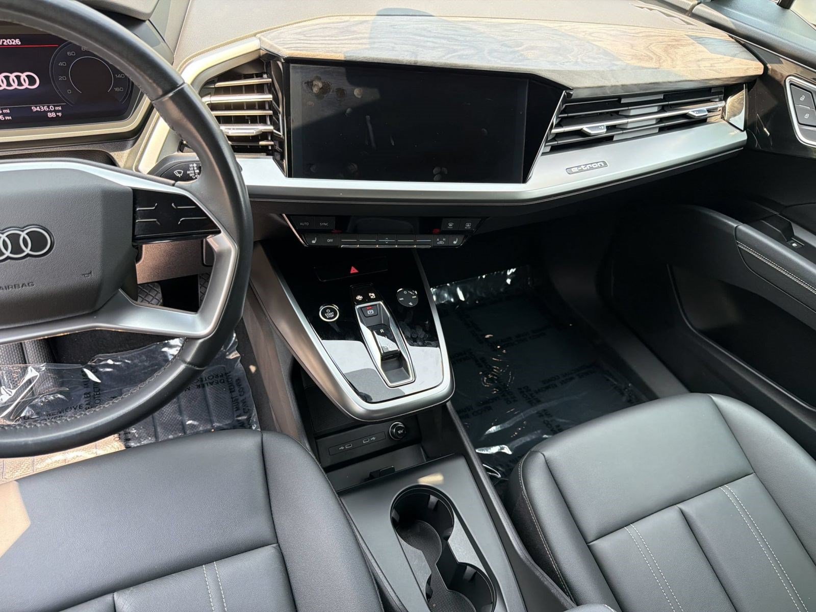 Used 2023 Audi Q4 e-tron Premium w/ Convenience Package RWD image 17