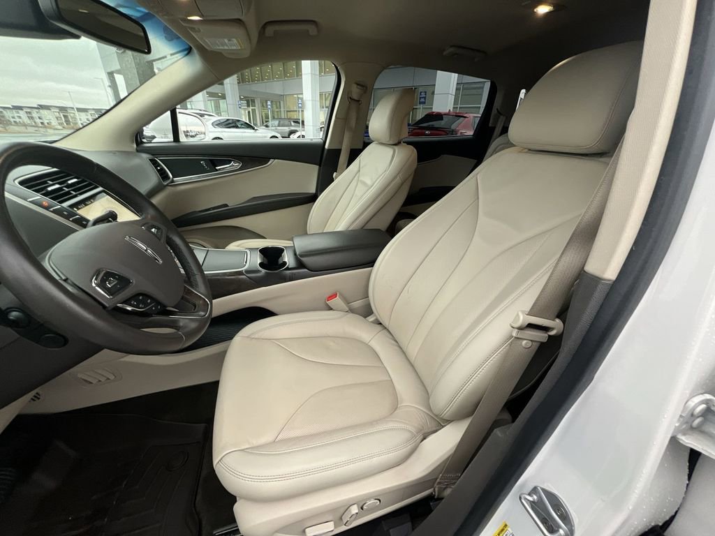 Used 2018 Lincoln MKX Select w/ Select Plus Package image 19