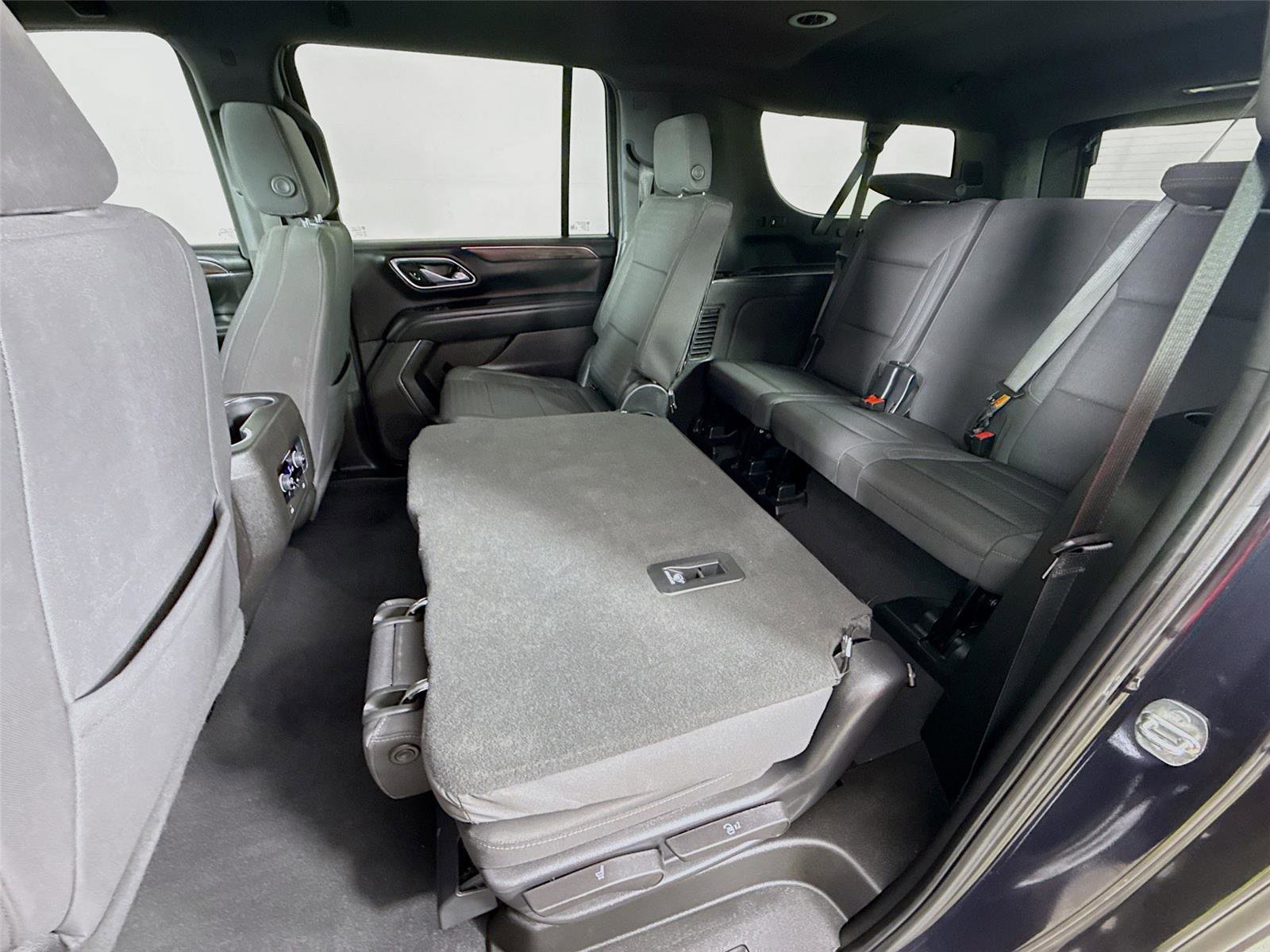 Used 2023 Chevrolet Suburban LS image 17