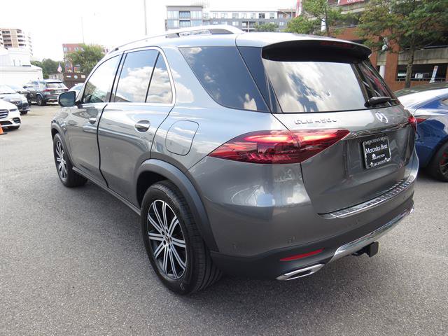 Used 2025 Mercedes-Benz GLE 450e 4MATIC w/ Driver Assistance Package image 2