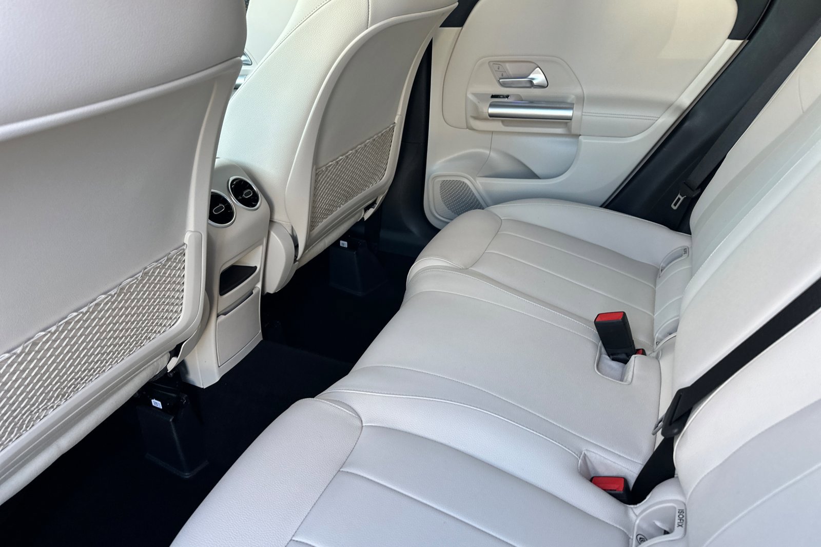 Certified 2025 Mercedes-Benz GLA 250 4MATIC image 12