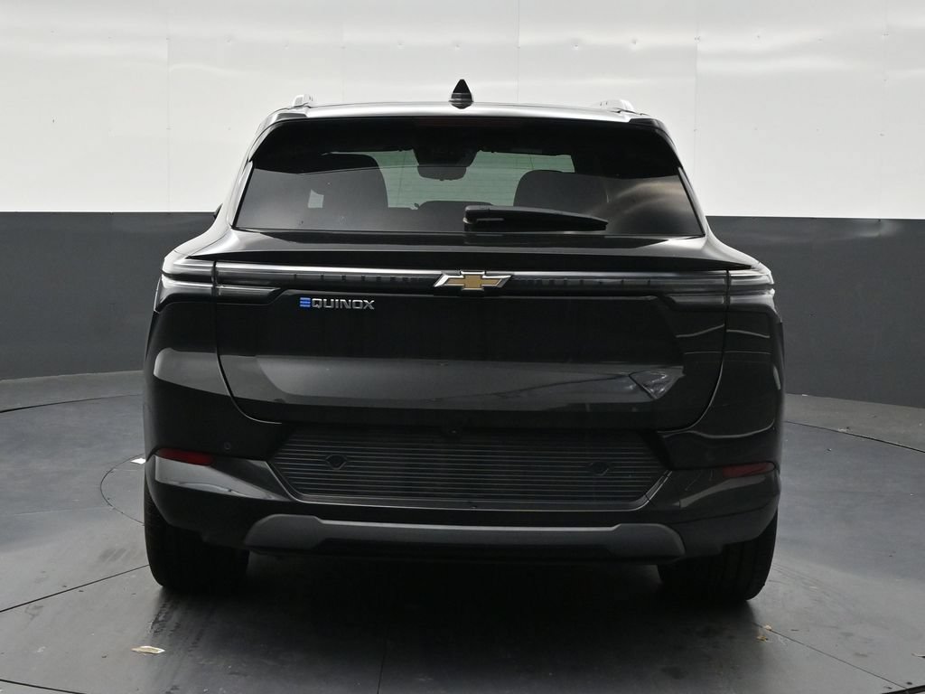 Used 2026 Chevrolet Equinox EV LT w/ Convenience Package II FWD image 4