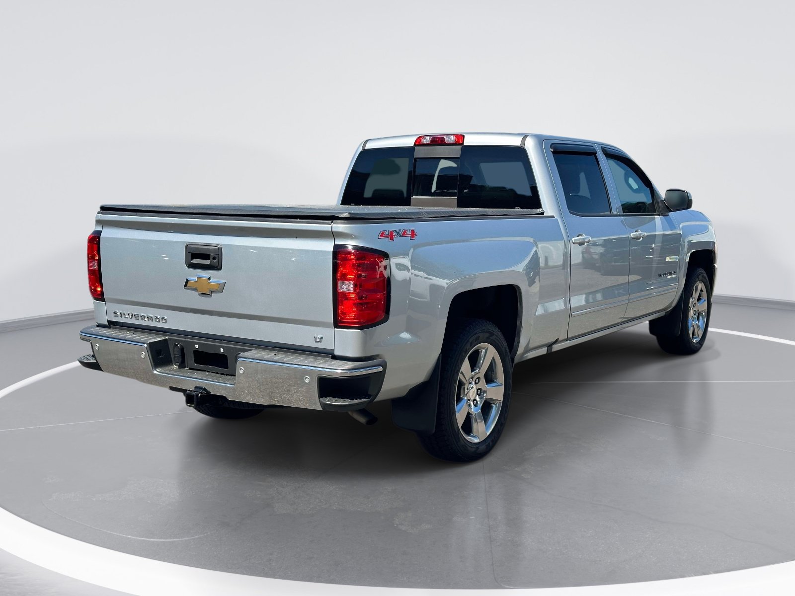 Used 2017 Chevrolet Silverado 1500 LT w/ All Star Edition AWD/4WD image 4
