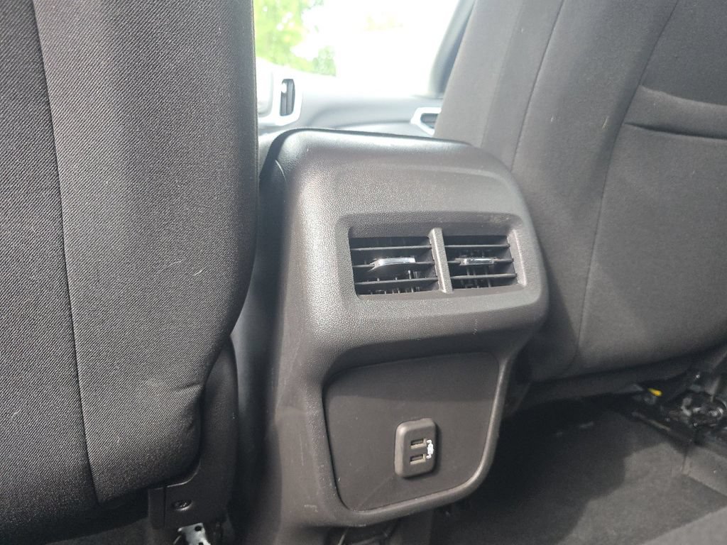 Used 2022 Chevrolet Equinox LT AWD/4WD image 26