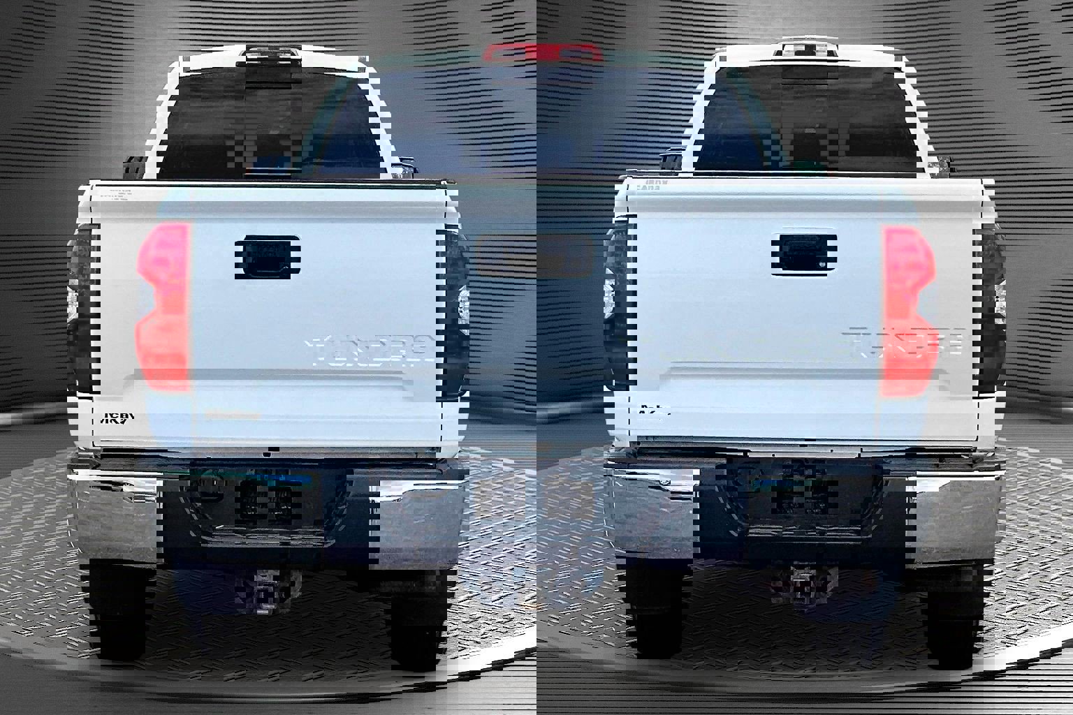 Used 2018 Toyota Tundra SR5 w/ SR5 Upgrade Package image 5