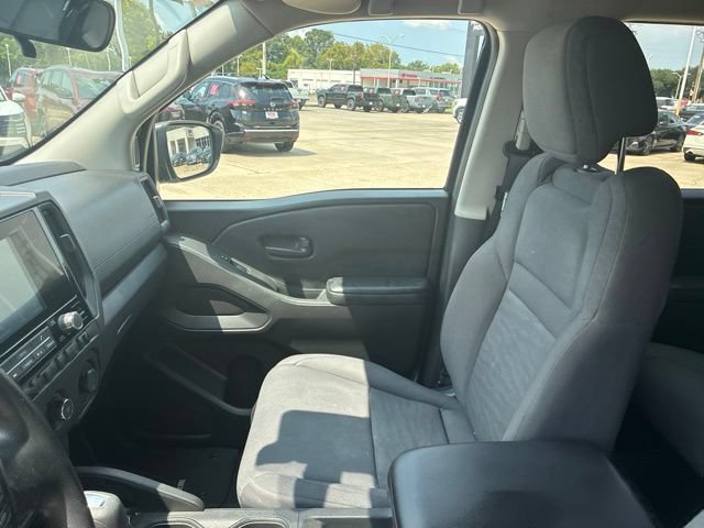 Used 2025 Nissan Frontier S RWD image 15