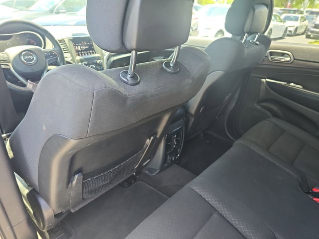 Used 2018 Jeep Grand Cherokee Laredo AWD/4WD image 13