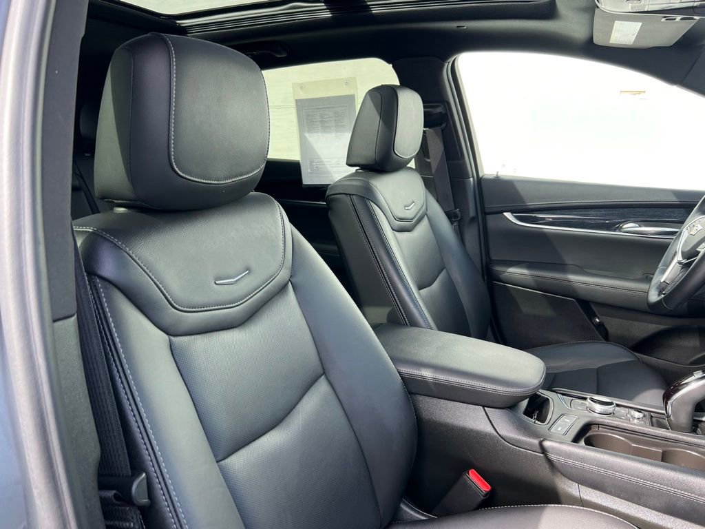 Certified 2025 Cadillac XT5 Premium Luxury image 22