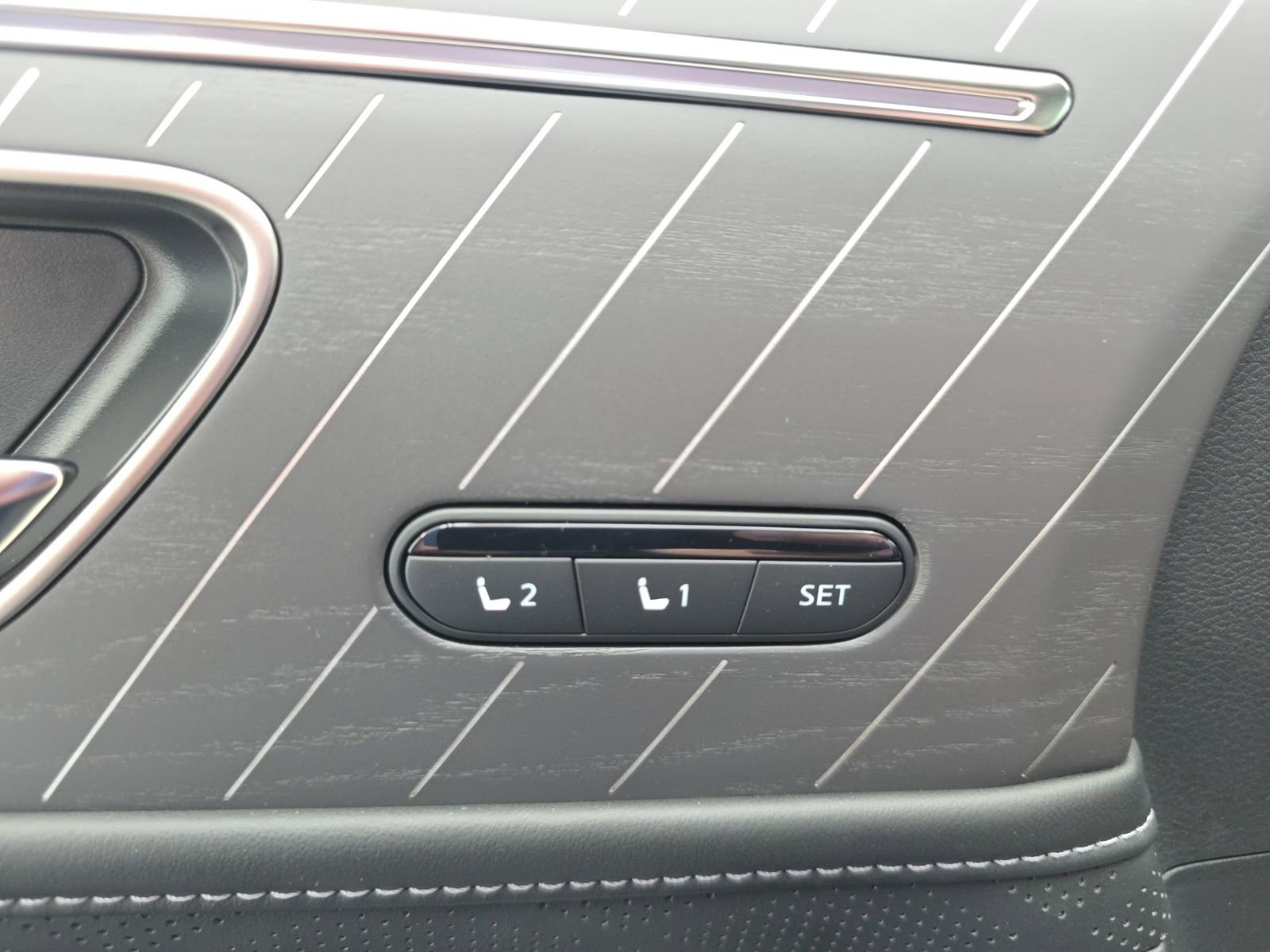 New 2026 INFINITI QX80 Autograph image 37