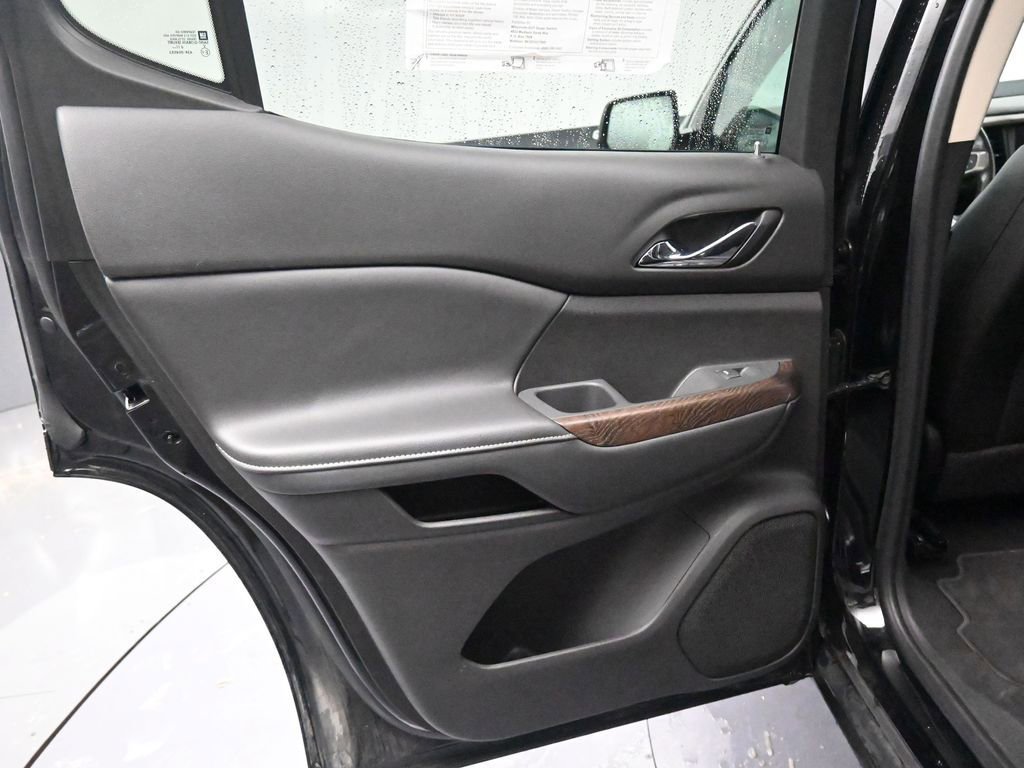 Used 2021 GMC Acadia Denali w/ Denali Ultimate Package image 27