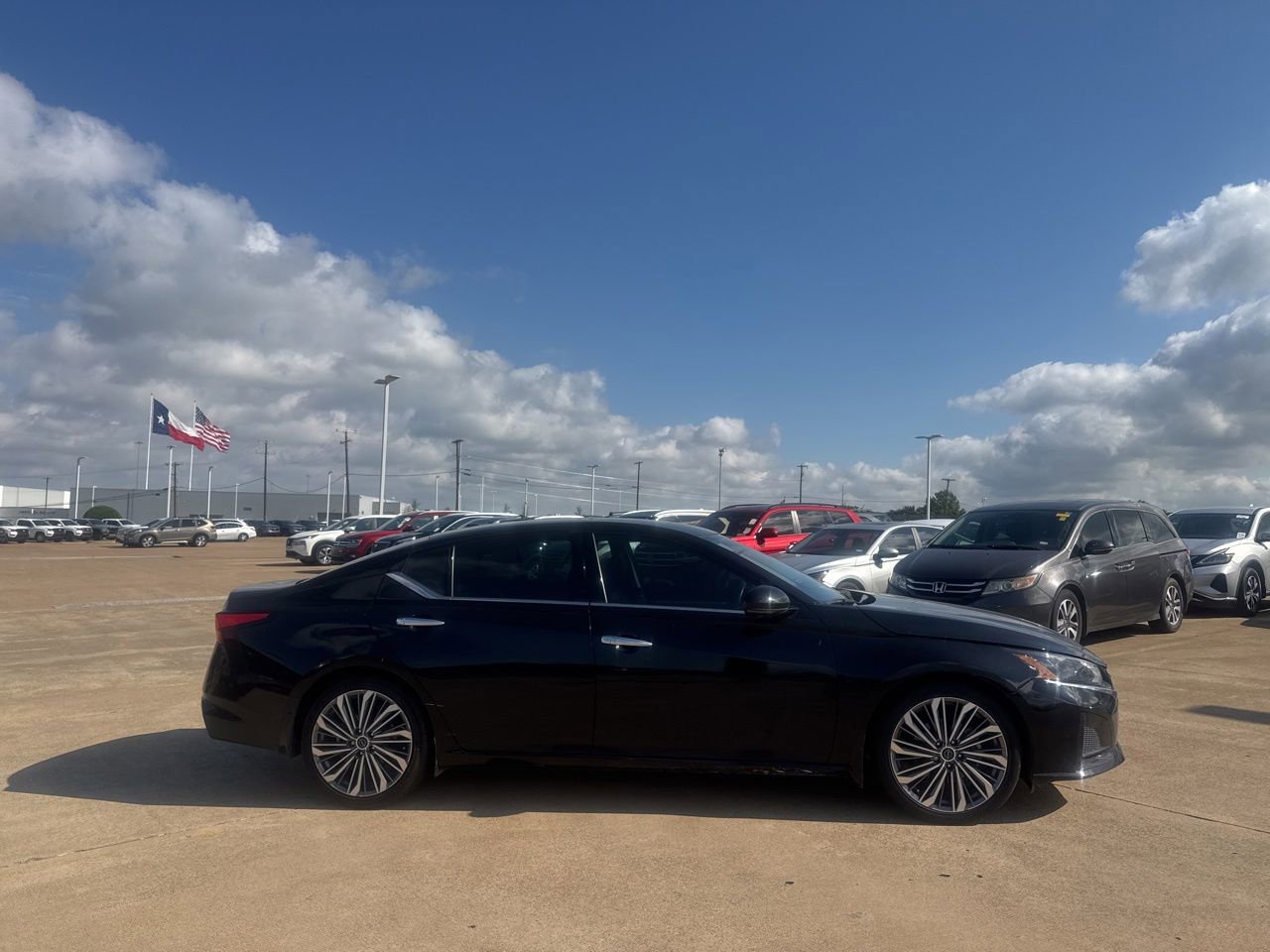 Used 2023 Nissan Altima 2.5 SL FWD image 25