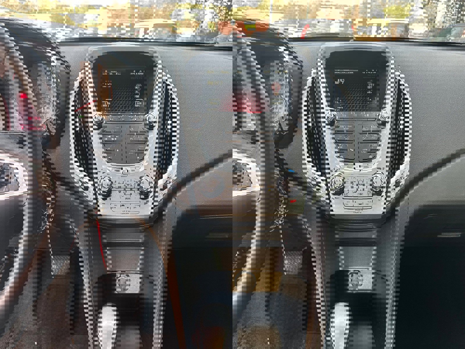 Used 2015 GMC Terrain SLE image 27