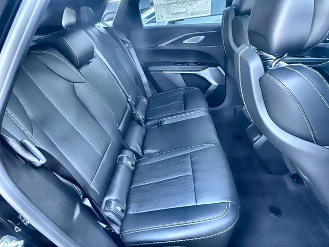 New 2026 Cadillac Lyriq V w/ Exterior Carbon Fiber Package AWD/4WD image 28