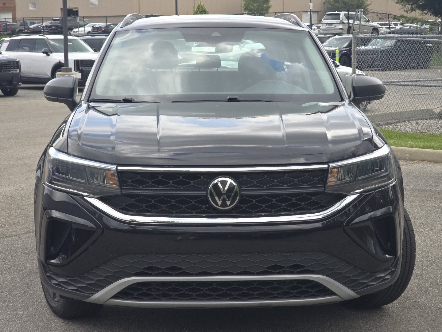 Used 2024 Volkswagen Taos S FWD image 10