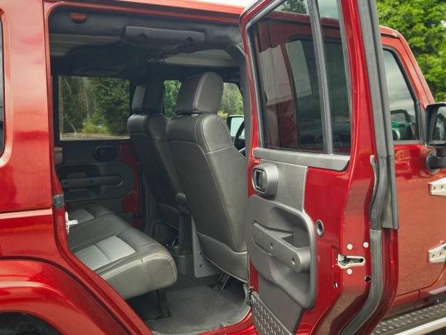 Used 2009 Jeep Wrangler Unlimited Sahara w/ Trailer Tow Group AWD/4WD image 38