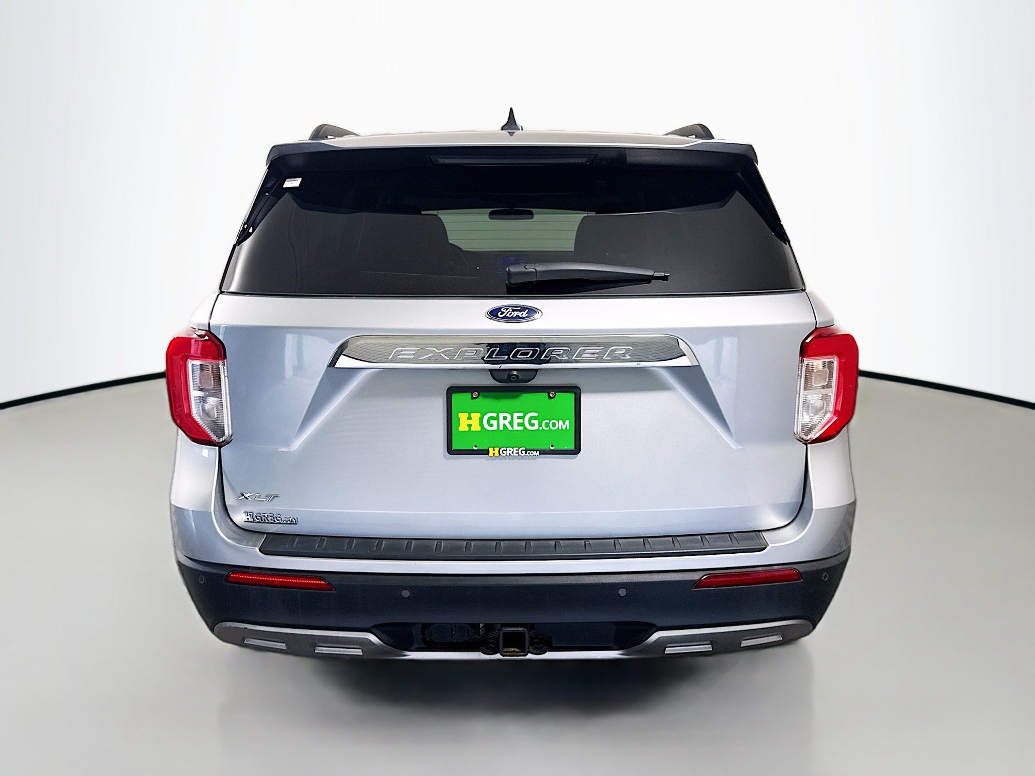 Used 2023 Ford Explorer XLT w/ Equipment Group 202A RWD image 8