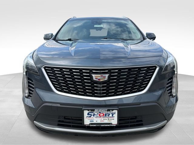 Used 2019 Cadillac XT4 Premium Luxury AWD/4WD image 2