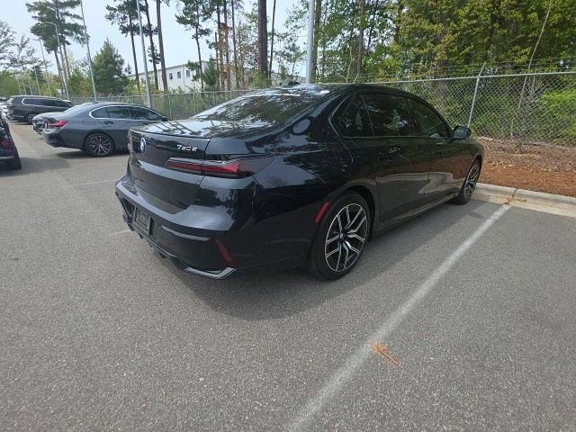 Used 2025 BMW 750e xDrive image 8