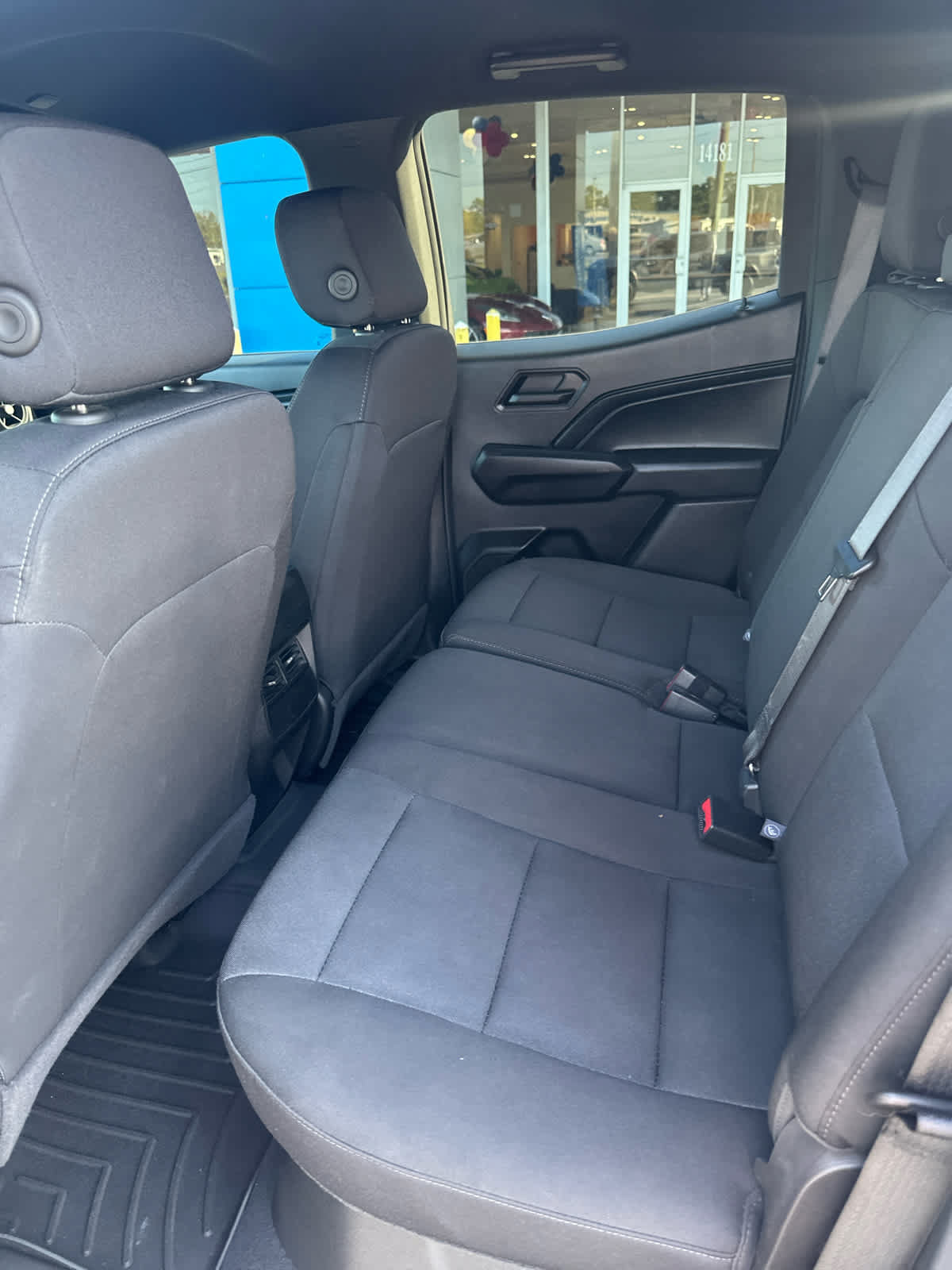 Used 2024 Chevrolet Colorado Trail Boss w/ Technology Package AWD/4WD image 11