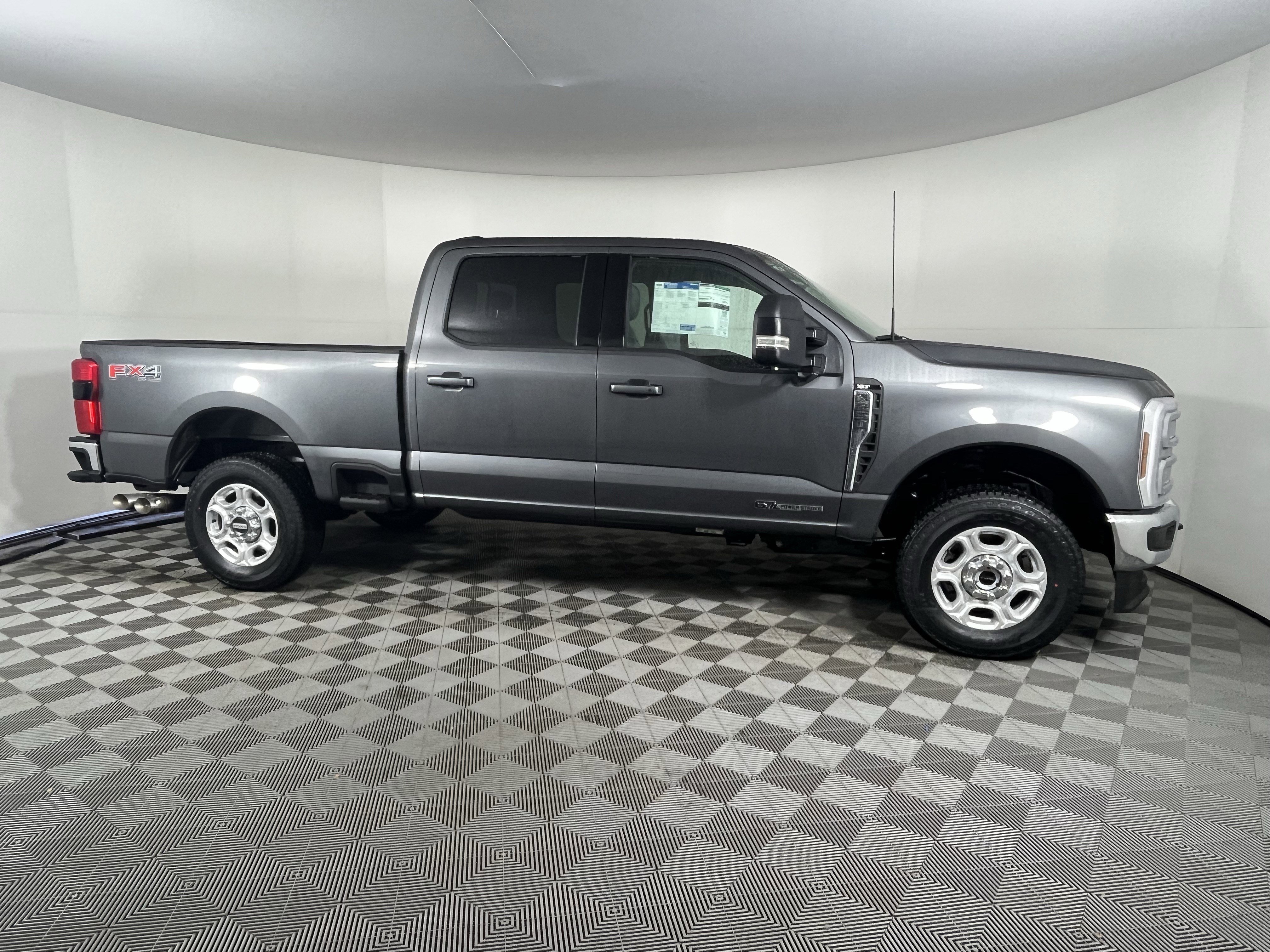 New 2026 Ford F250 XLT w/ XLT Premium Package image 6