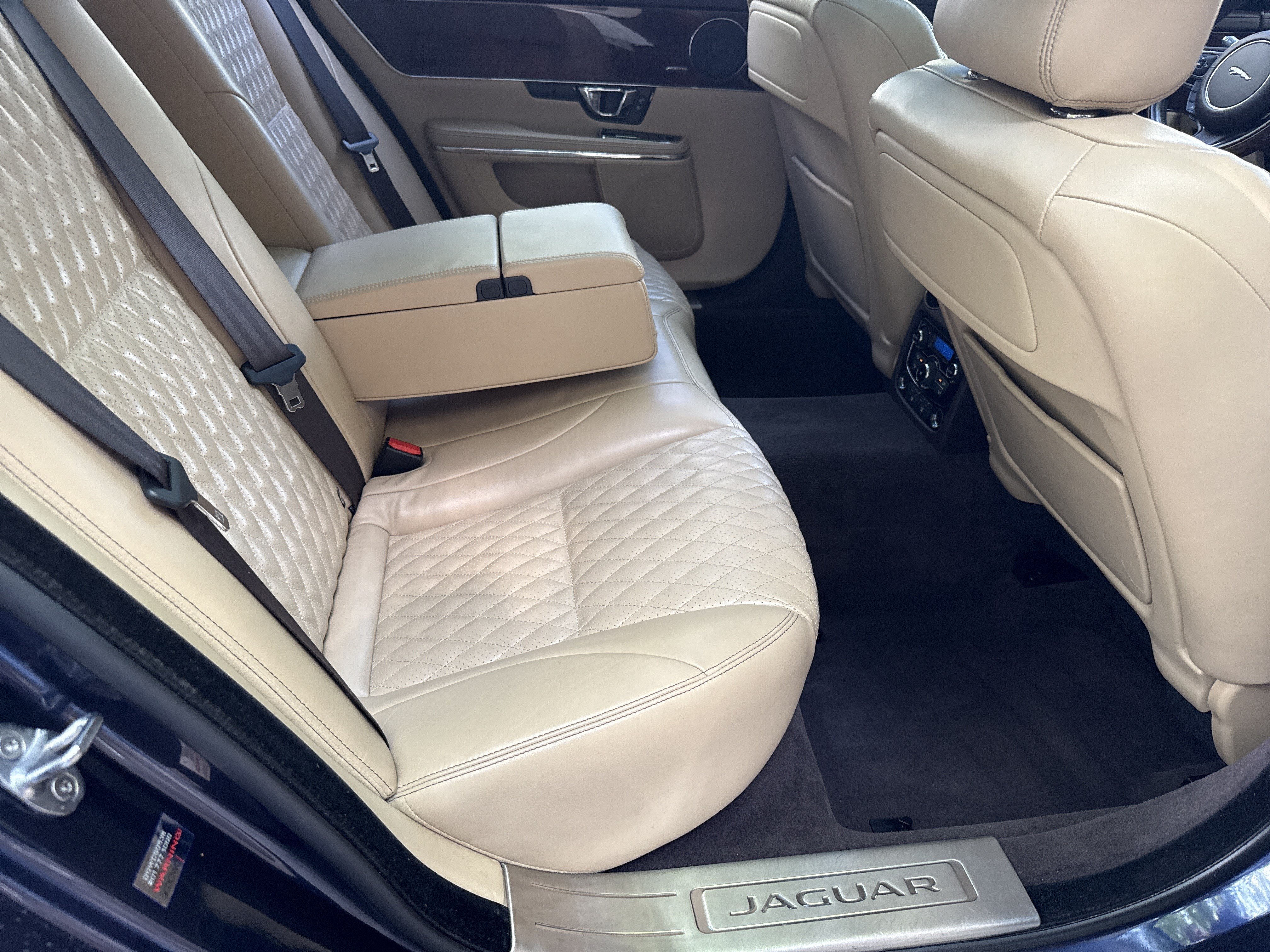 Used 2016 Jaguar XJ L Portfolio AWD/4WD image 15