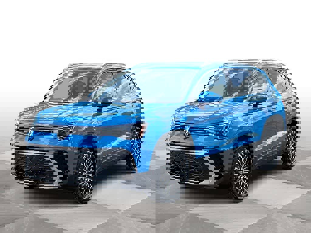 Used 2025 Volkswagen Taos SE image 4