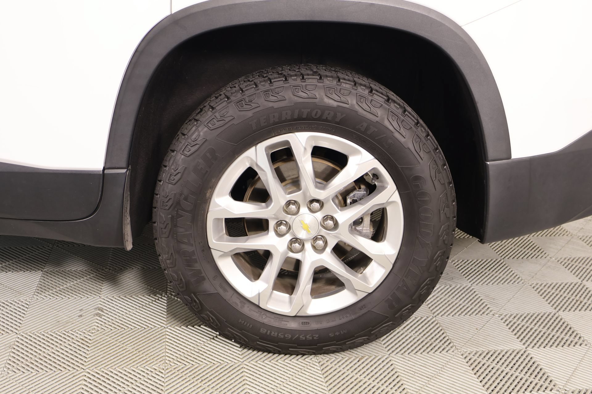 Used 2018 Chevrolet Traverse LT AWD/4WD image 19