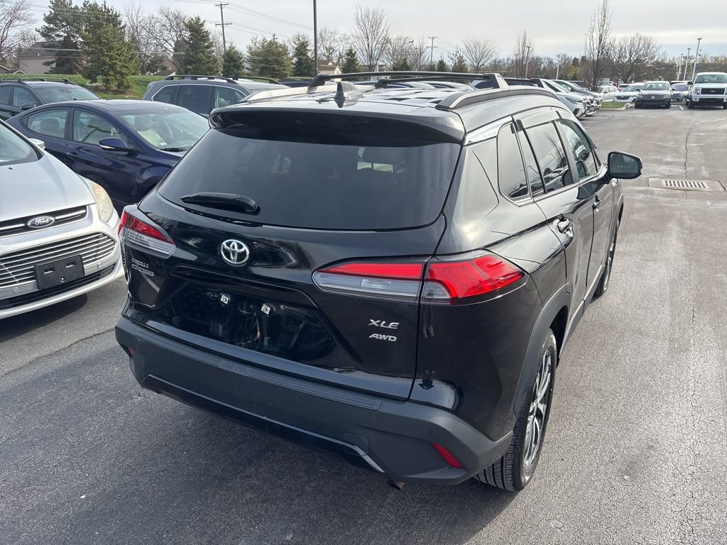 Used 2023 Toyota Corolla Cross XLE w/ Convenience Package image 3