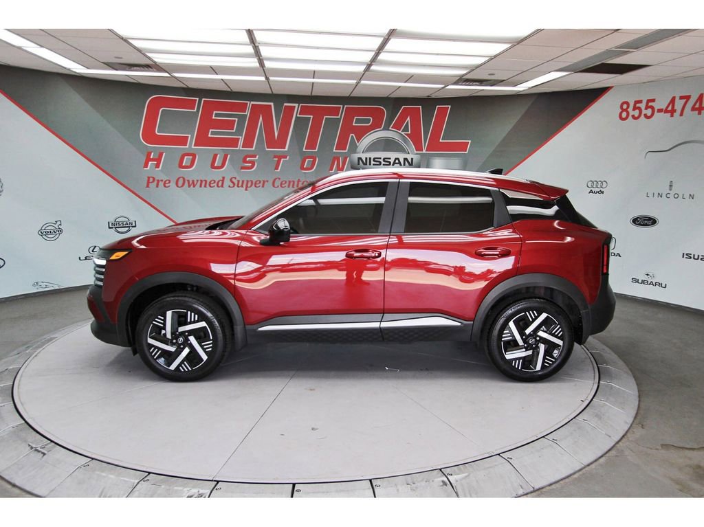 Used 2026 Nissan Kicks SV FWD image 3