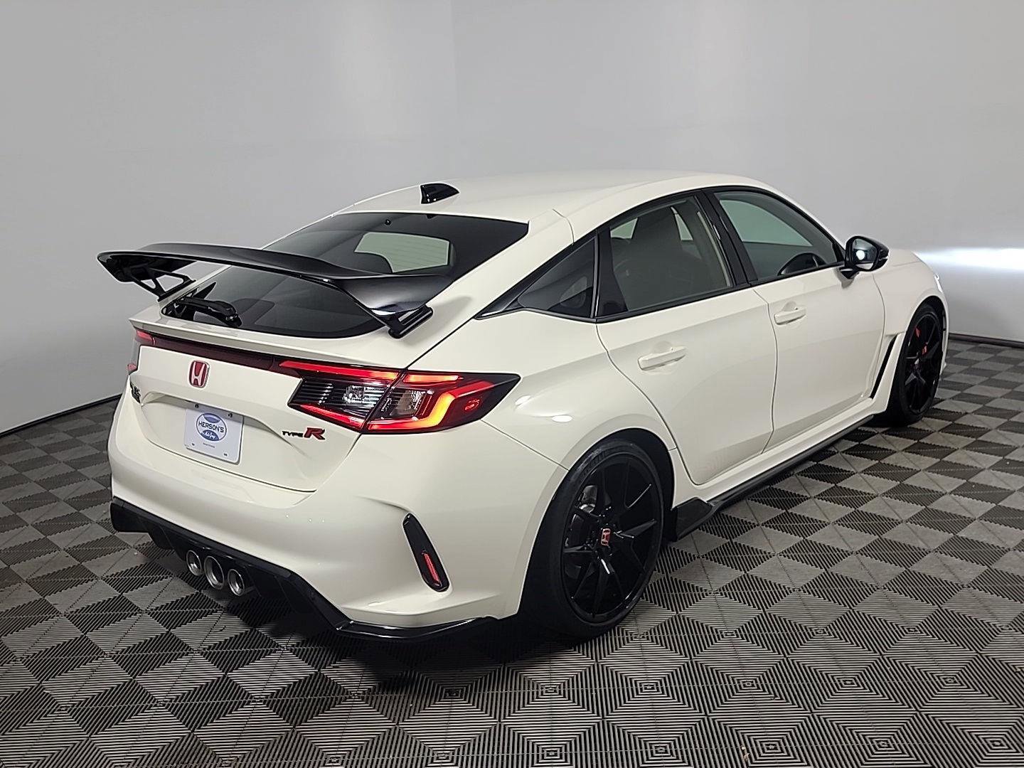 Certified 2023 Honda Civic Type R image 4