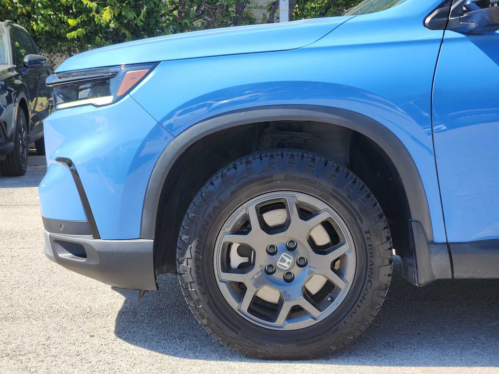 Used 2024 Honda Pilot TrailSport image 8