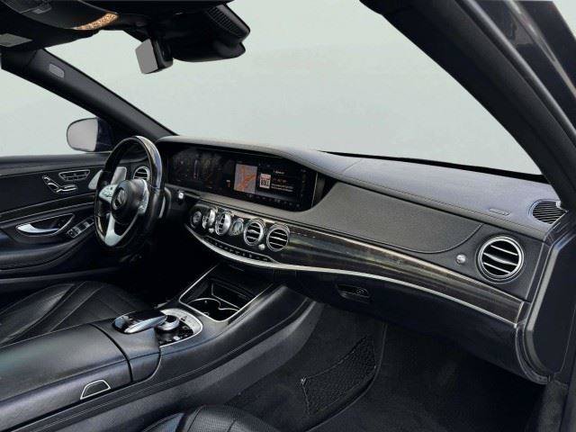 Used 2019 Mercedes-Benz S 560 4MATIC Sedan image 48