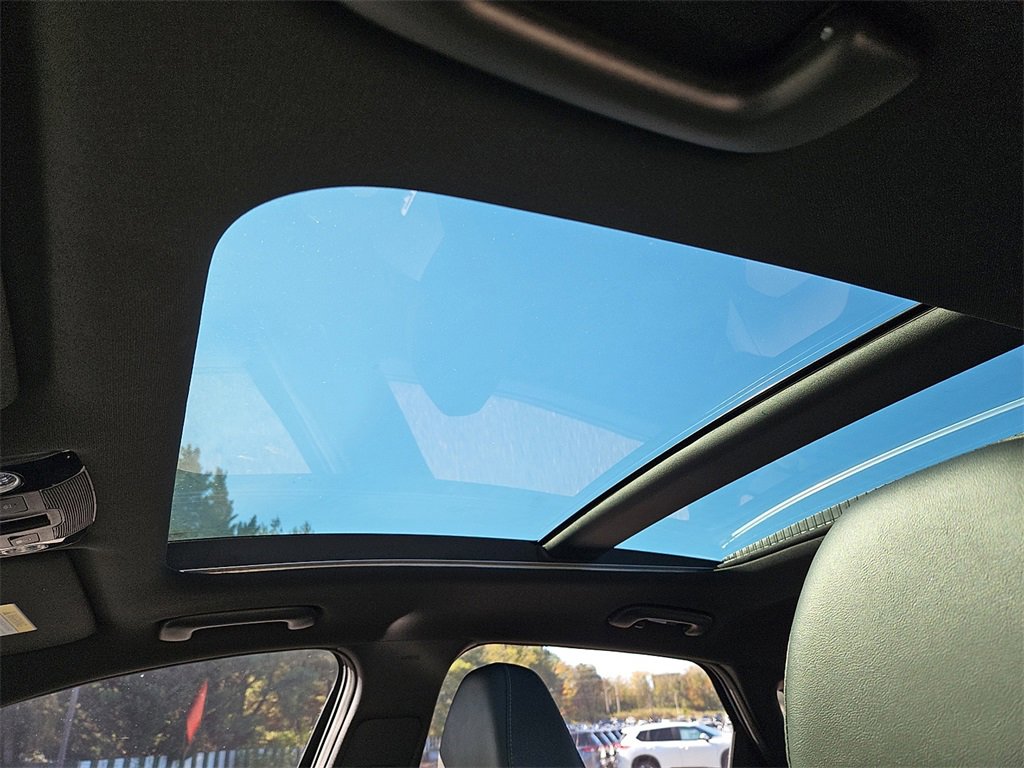 Used 2022 Kia K5 GT-Line w/ GT-Line Awd Premium Package image 15