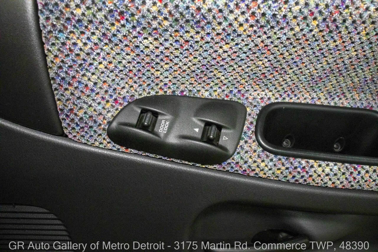 Used 1998 Dodge Ram 1500 Truck 2WD Regular Cab image 35