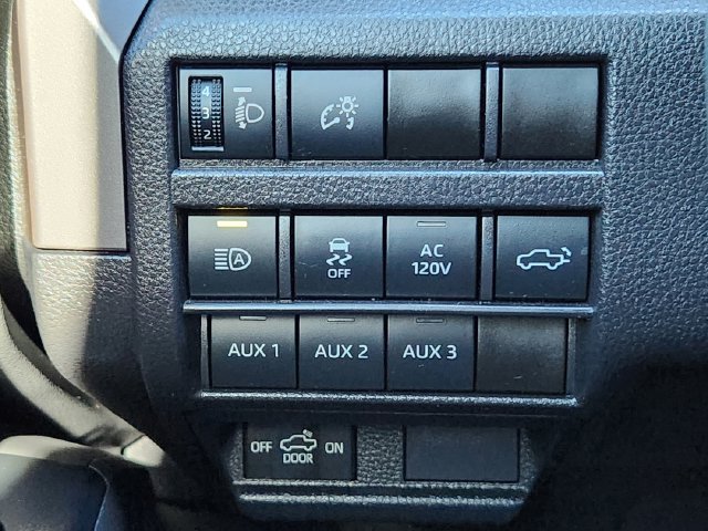 Used 2025 Toyota Tacoma TRD Sport w/ TRD Sport Premium Package AWD/4WD image 27