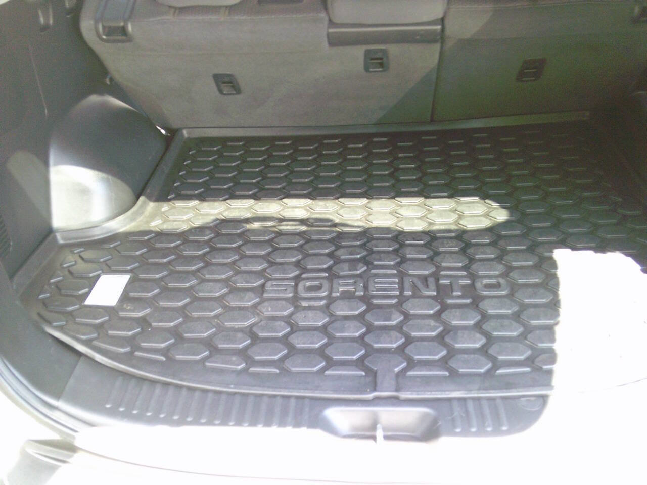 Used 2012 Kia Sorento LX w/ Convenience Pkg image 14