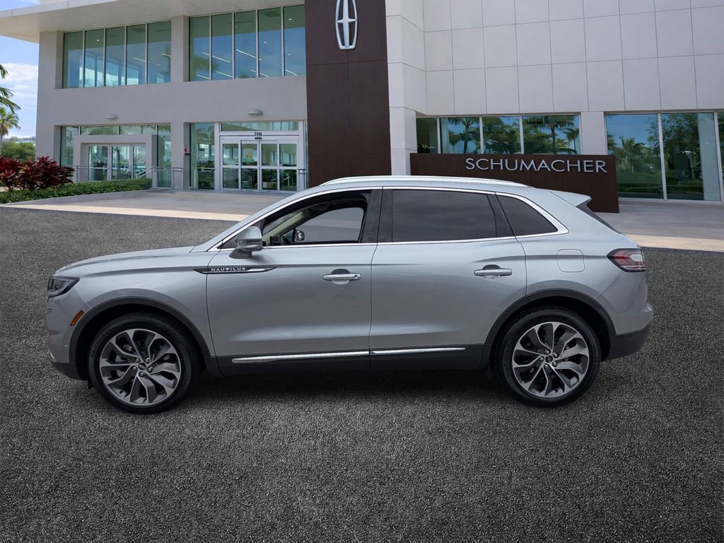 Certified 2022 Lincoln Nautilus Reserve w/ Equipment Group 201A image 4