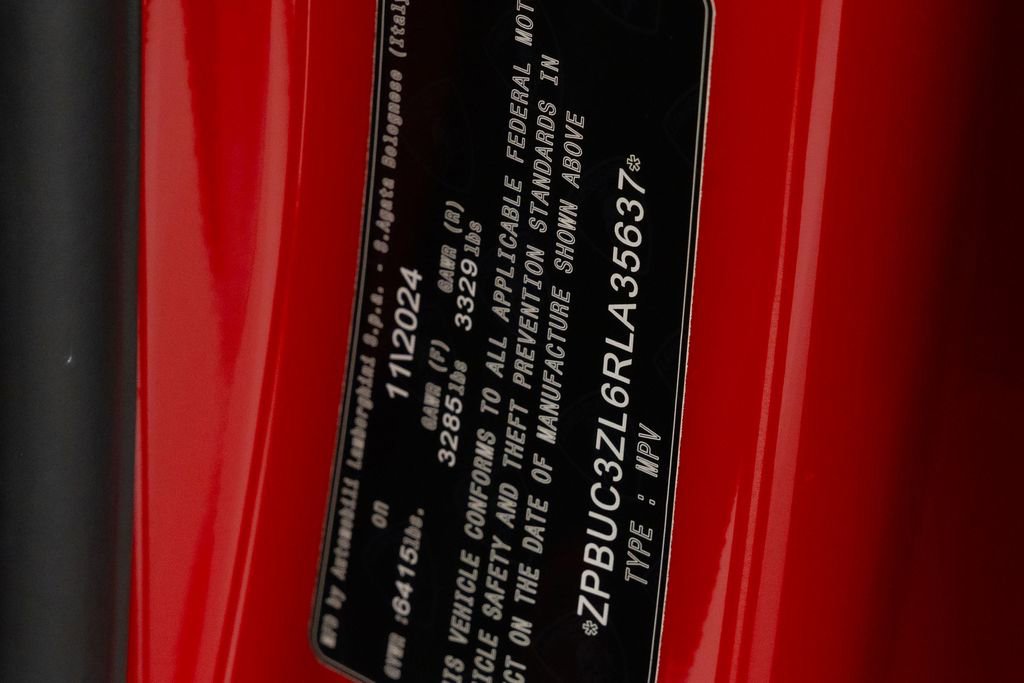 Used 2024 Lamborghini Urus Performante image 44