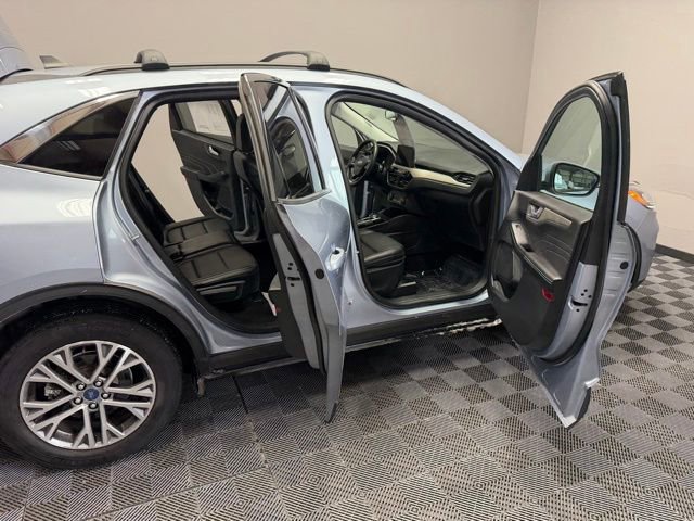 Used 2022 Ford Escape SEL image 20