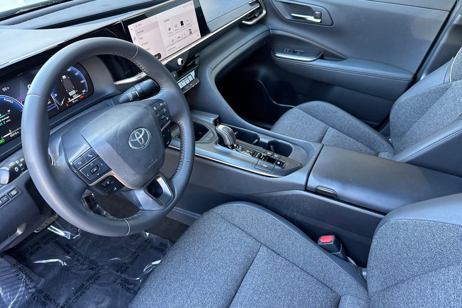 Used 2023 Toyota Crown XLE image 12