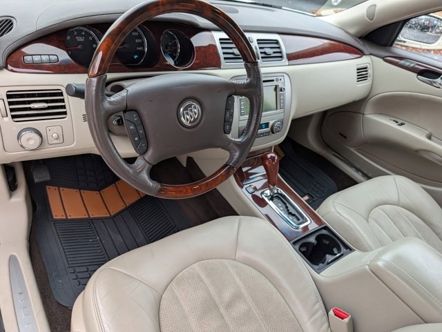 Used 2009 Buick Lucerne Super image 4