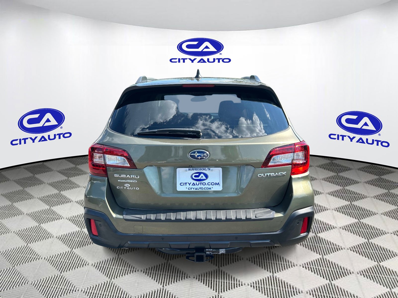 Used 2018 Subaru Outback 2.5i Touring AWD/4WD image 4