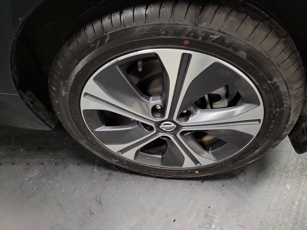 Used 2021 Nissan Leaf SV Plus image 10