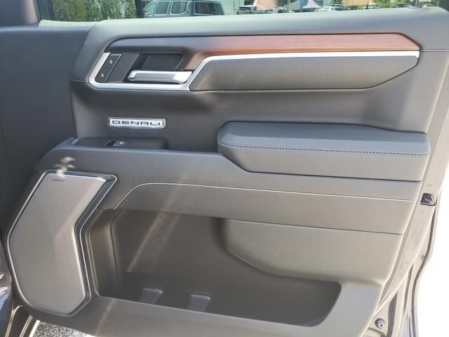 Used 2024 GMC Sierra 1500 Denali w/ Denali Reserve Package AWD/4WD image 19