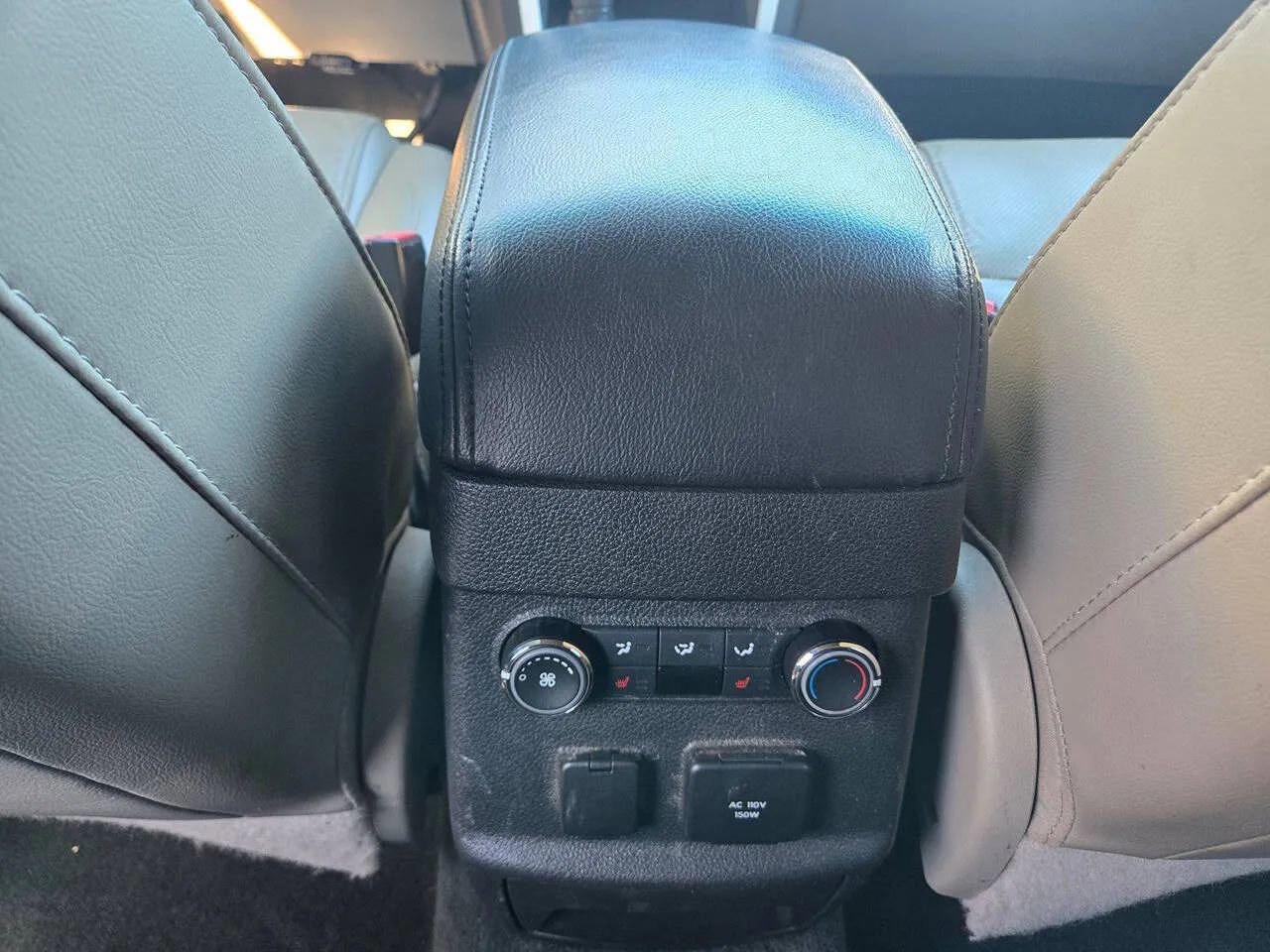 Used 2014 Ford Explorer Limited w/ Equipment Group 301A AWD/4WD image 35