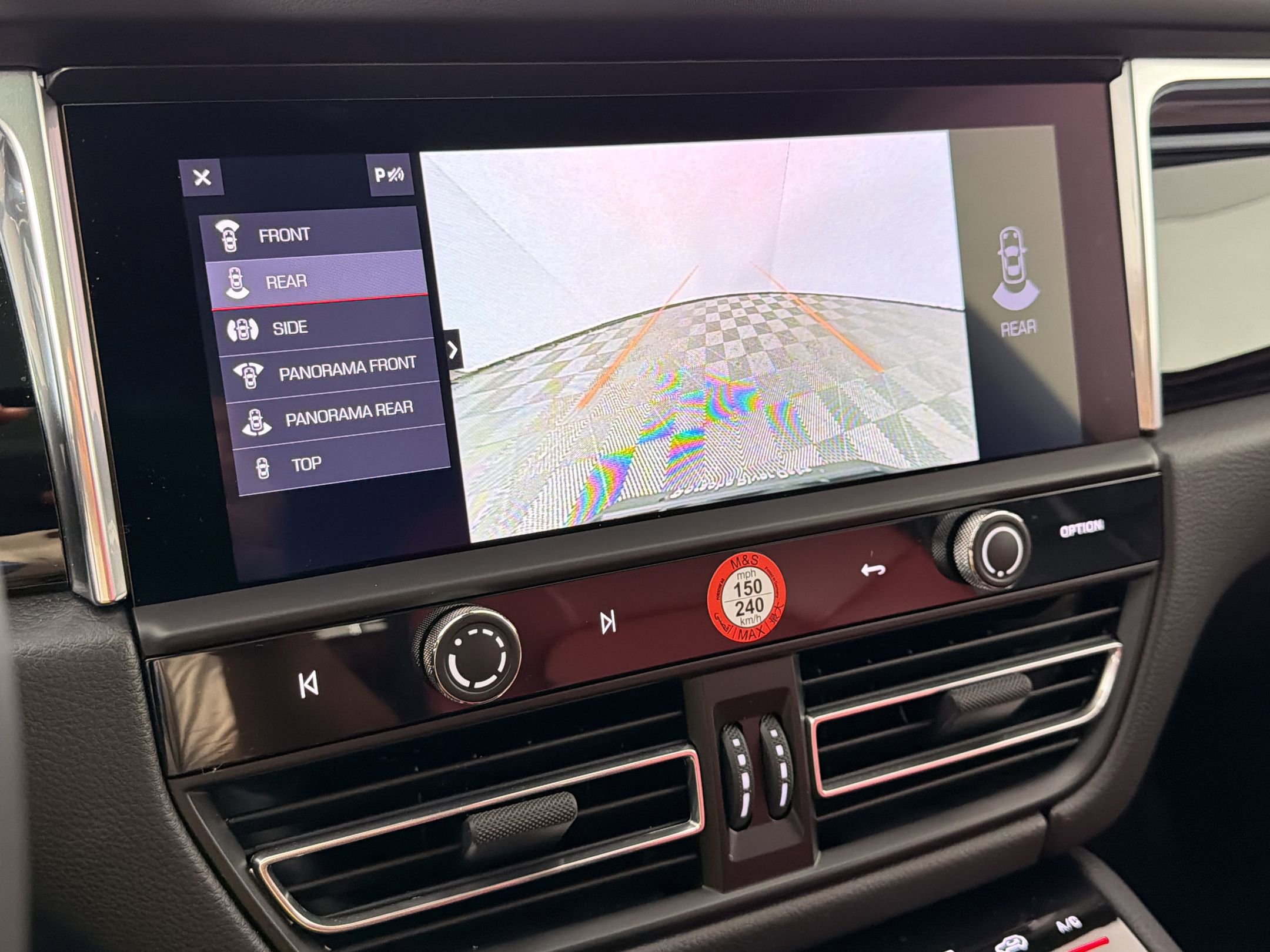 Certified 2025 Porsche Macan image 25