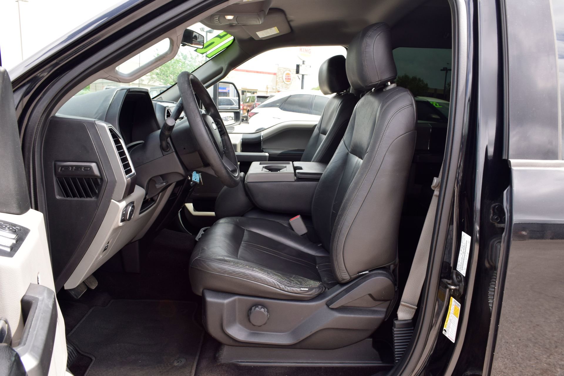 Used 2016 Ford F150 XLT image 16