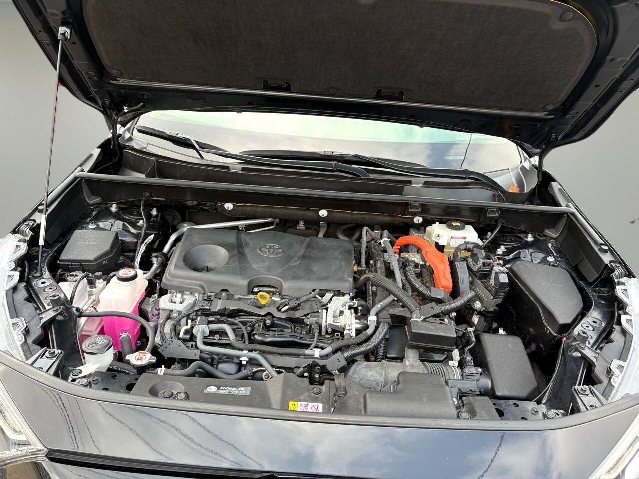 Used 2021 Toyota RAV4 XLE w/ Convenience Package image 33