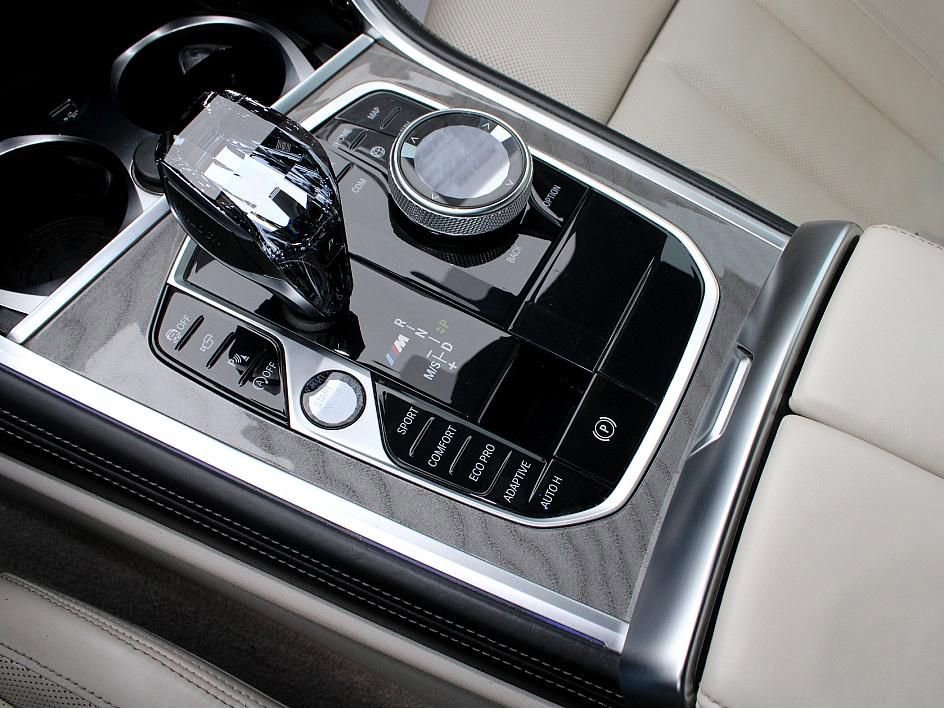 Used 2022 BMW M850i Gran Coupe xDrive image 13