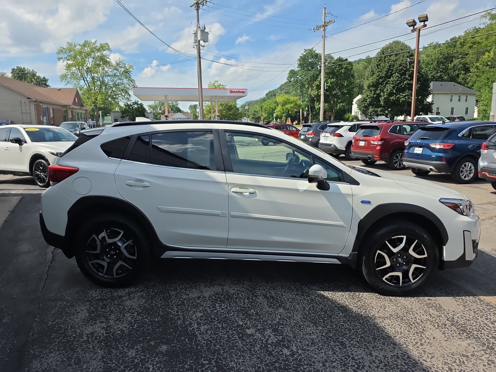 Used 2022 Subaru Crosstrek Hybrid AWD/4WD image 4